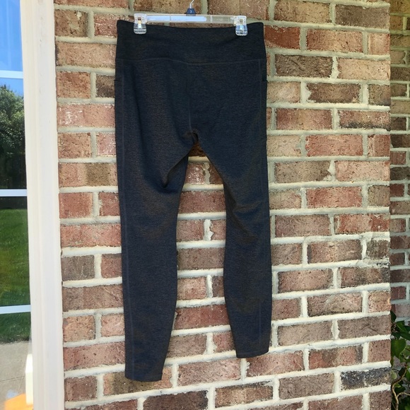 Avia grey & black with white stripes active leggings Like New - 2 pair bundle - Picture 16 of 16